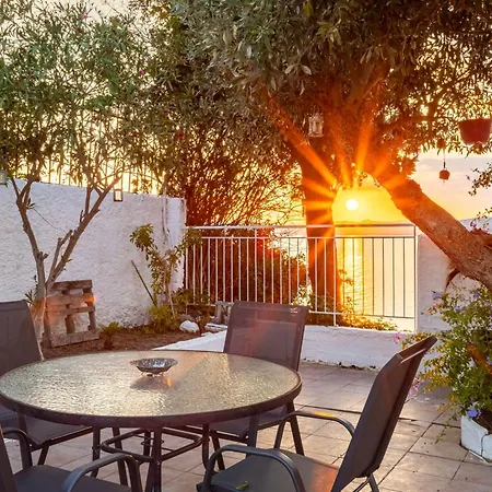 Endless Blue Seafront Retreat - Mikra Mantineia Σπίτι διακοπών *