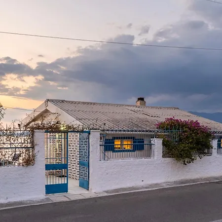 Endless Blue Seafront Retreat - Mikra Mantineia Σπίτι διακοπών Βέργα Καλαμάτας