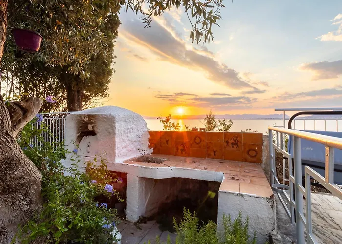 Endless Blue Seafront Retreat - Mikra Mantineia Casa de Férias Verga Kalamata